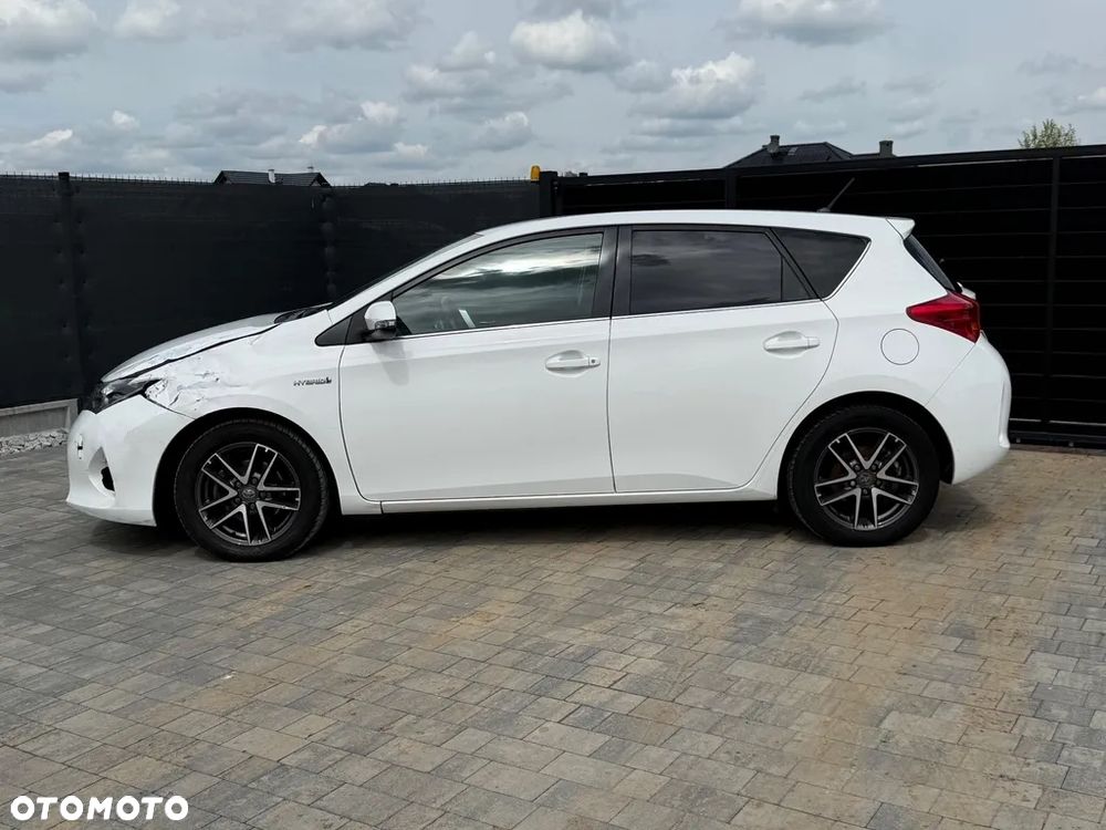 Toyota Auris 1.8 HSD Luna - 6