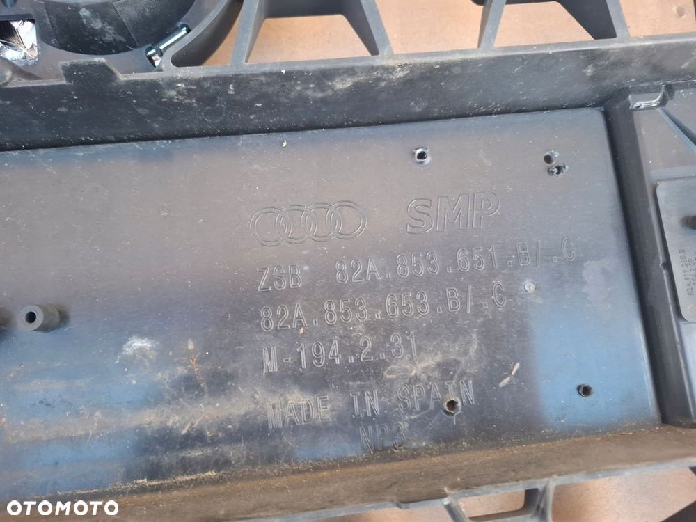 GRILL ATRAPA AUDI A1 82A 82A.853.651.B ORYGINAŁ ŁADNY STAN - 10