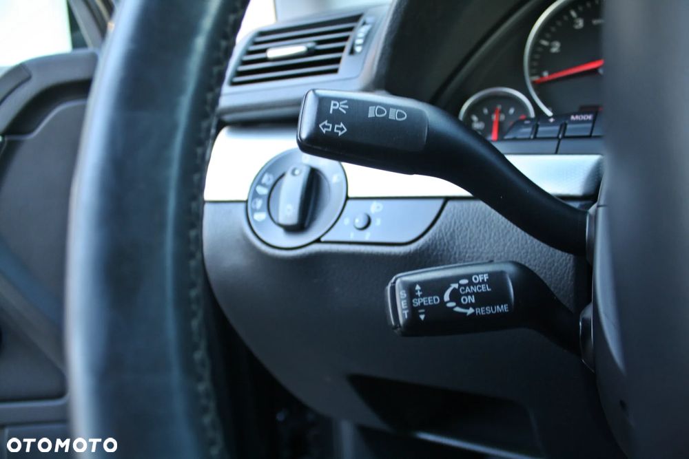 Audi A4 Limousine 1.8 T quattro - 29