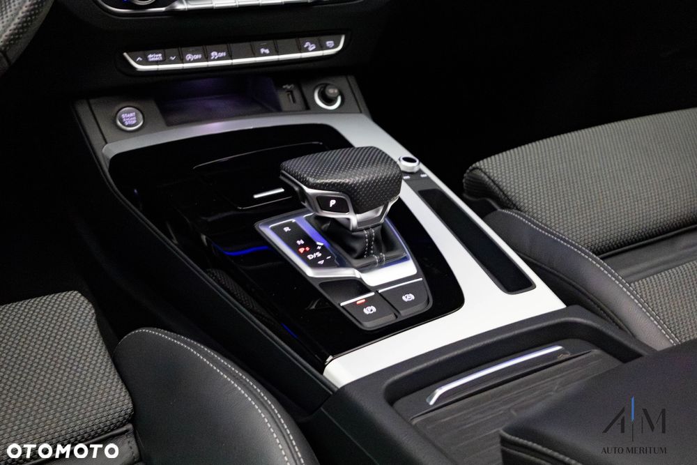 Audi Q5 Sportback 40 TDI quattro S tronic S line - 29