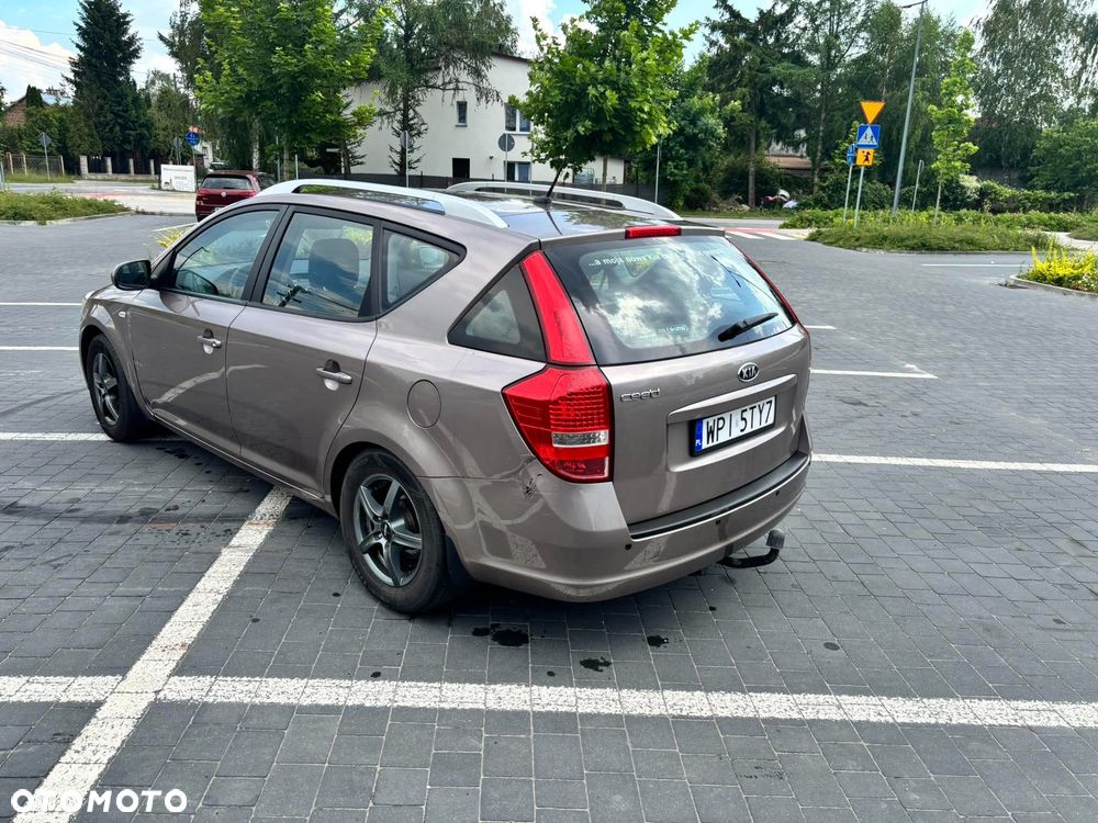 Kia Ceed 1.6 Comfort - 19