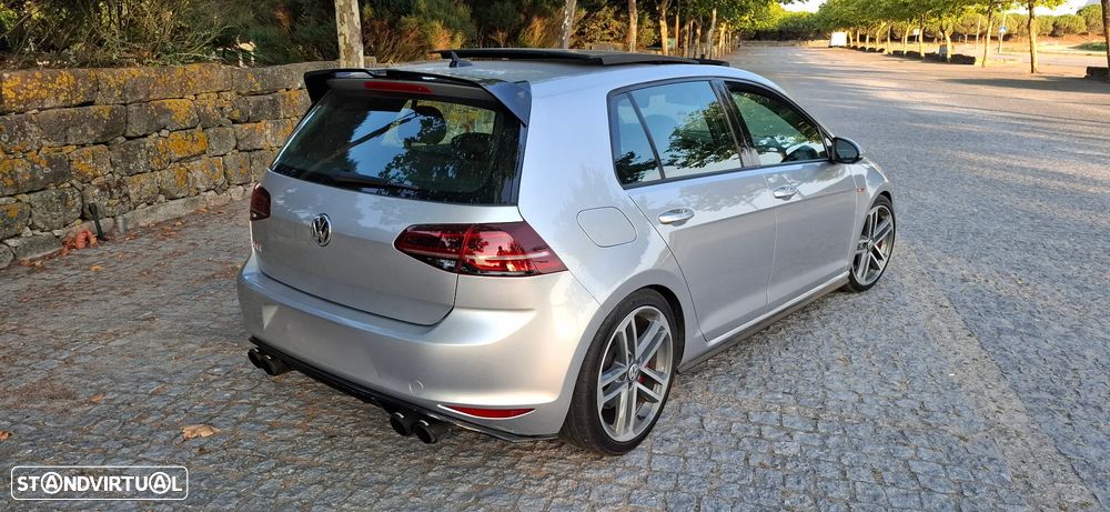 Volkswagen Golf 2.0 TSi GTi Performance — fotografia 4