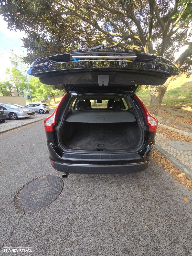 Volvo XC 60 2.0 D3 Drive Momentum Start/Stop - 32