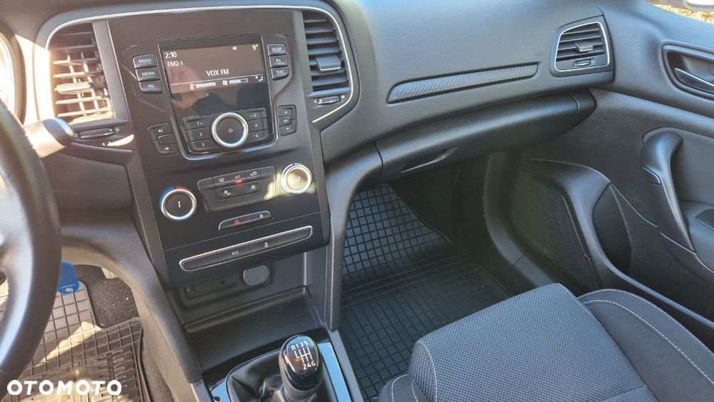 Renault Megane 1.5 dCi Zen - 12
