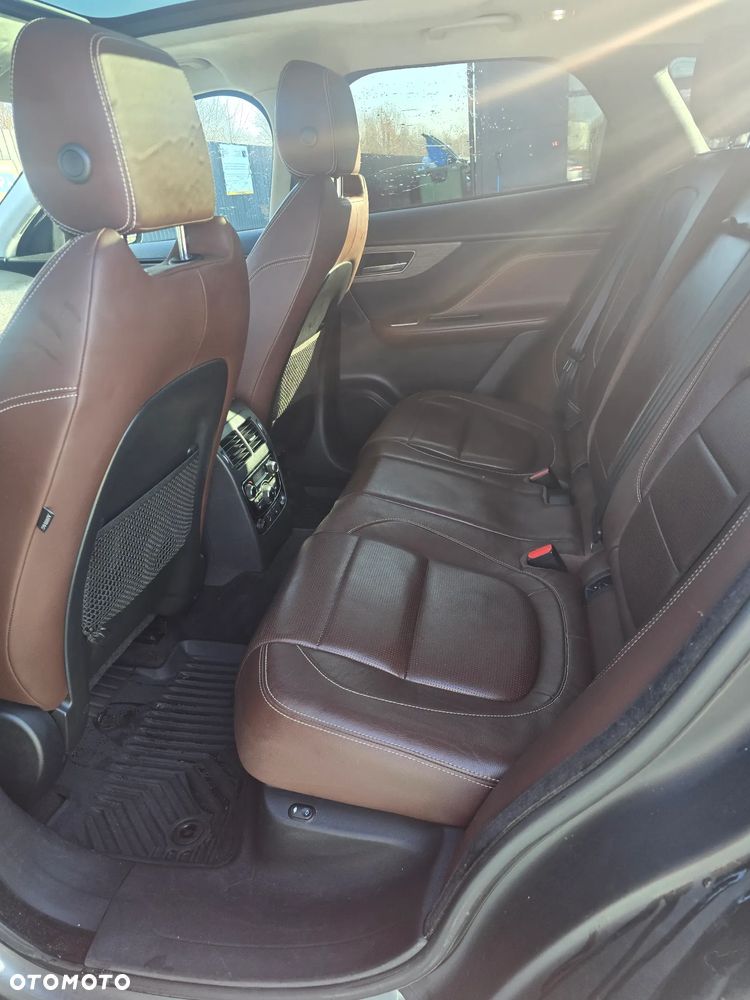 Jaguar F-Pace 3.0 V6 AWD S - 7