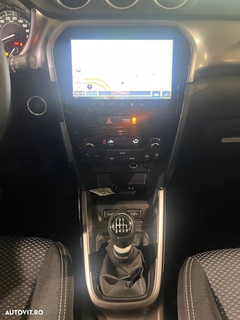 Suzuki Vitara 1.4 Boosterjet 6MT MHEV Passion - 9