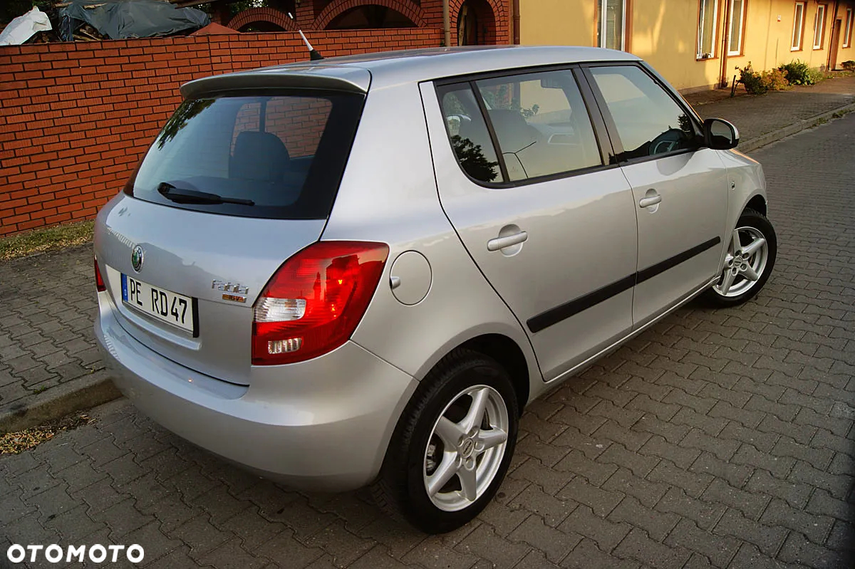 Skoda Fabia 1.4 16V Elegance - 10