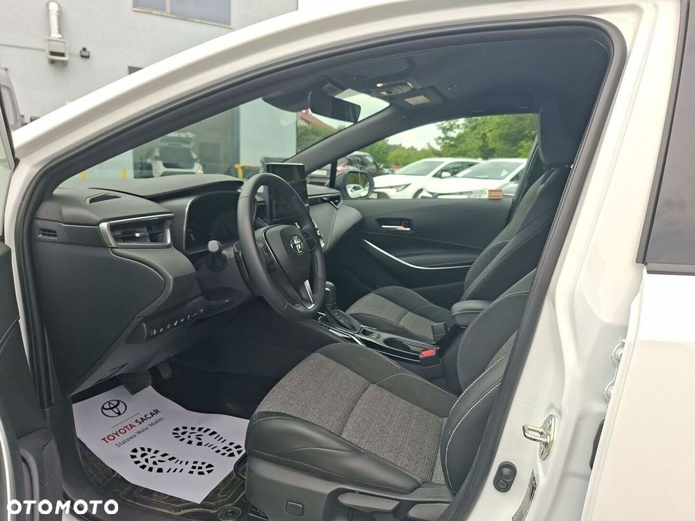 Toyota Corolla - 10