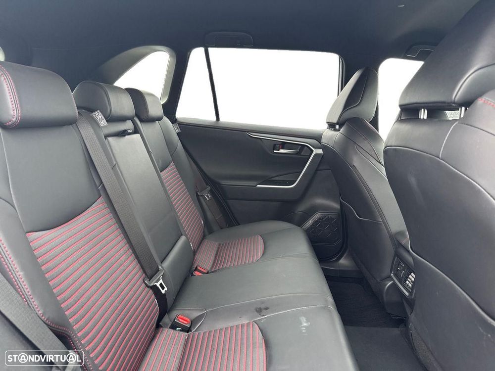 Toyota RAV4 - 7