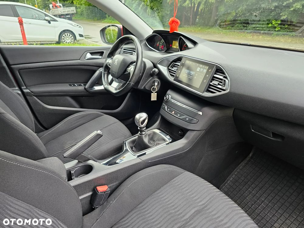 Peugeot 308 - 5
