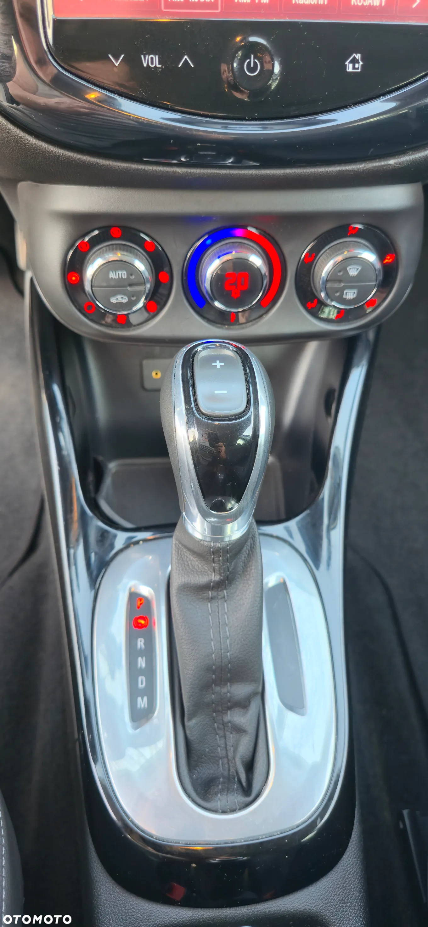 Opel Corsa 1.4 Cosmo - 10