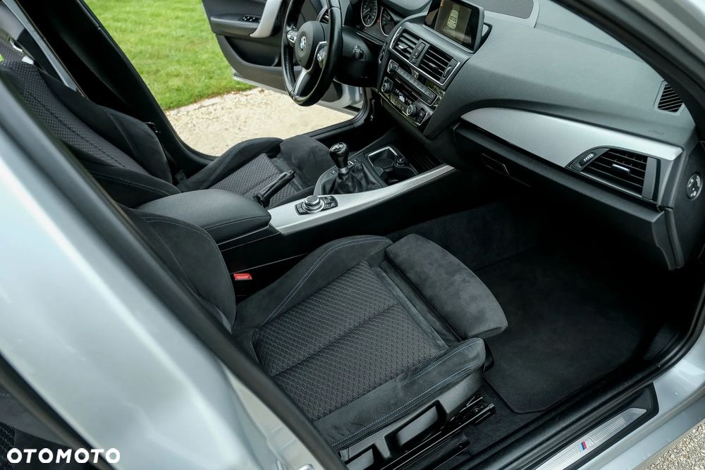 BMW Seria 1 120i M Sport - 29