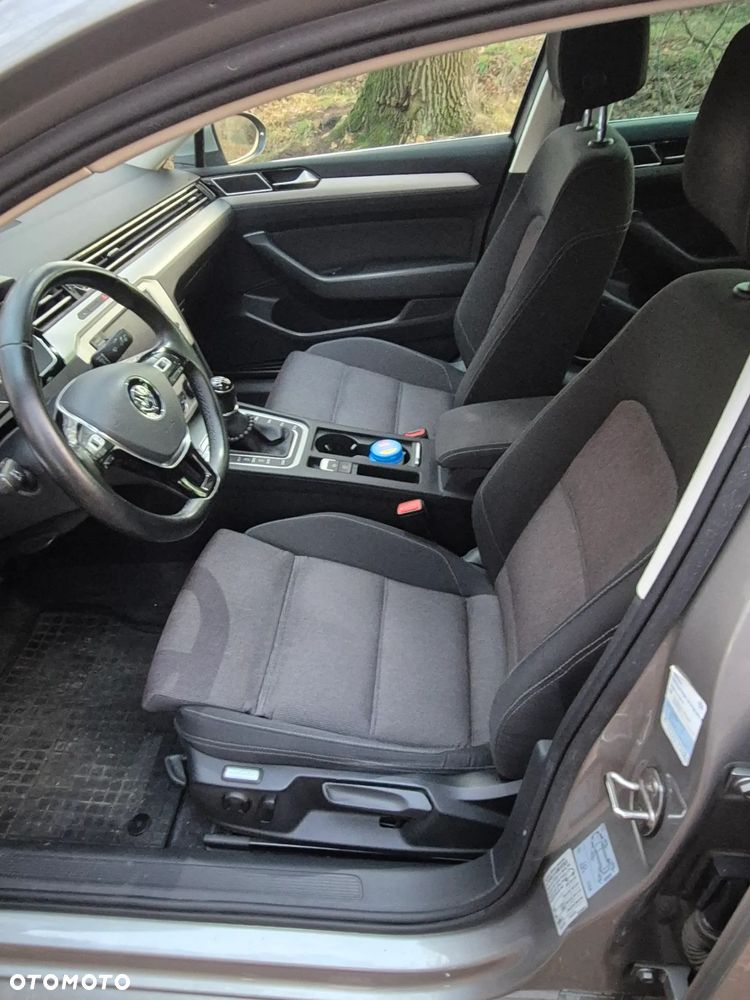 Volkswagen Passat 1.8 TSI BMT Comfortline - 5