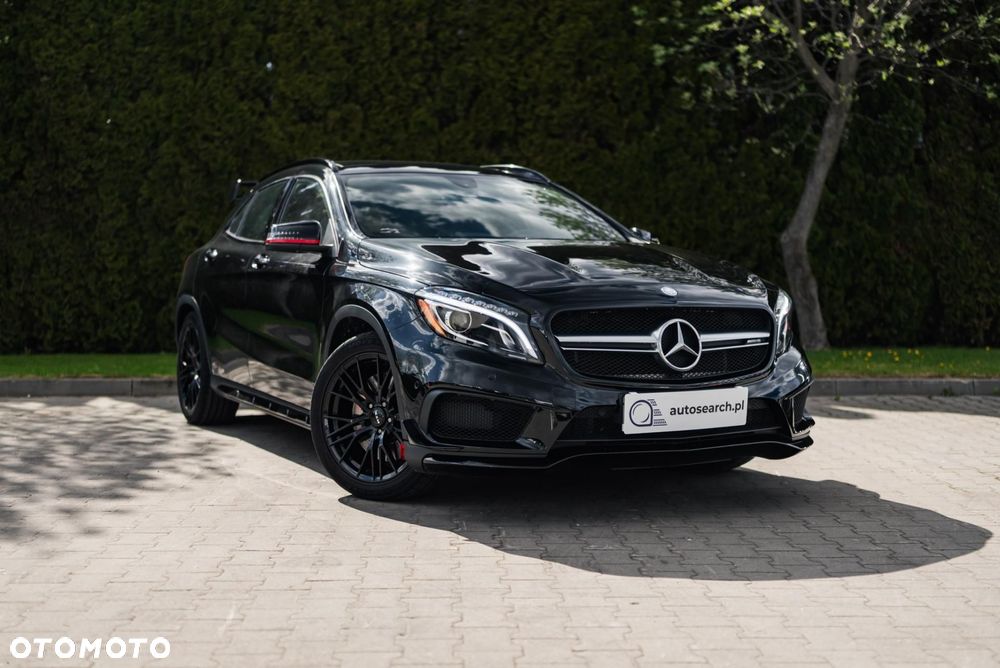 Mercedes-Benz GLA 45 AMG 4-Matic Edition 1 - 3