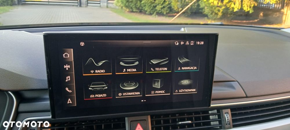Audi A4 Limousine 30 TDI S tronic - 11