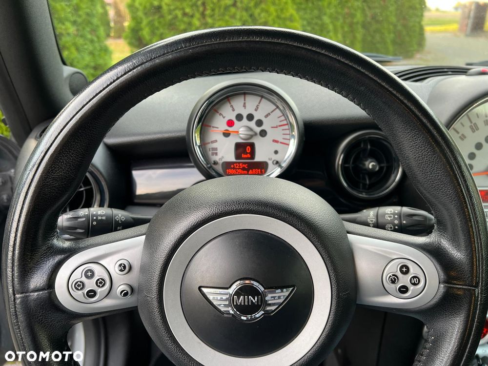 MINI Cooper S 50 Mayfair - 17