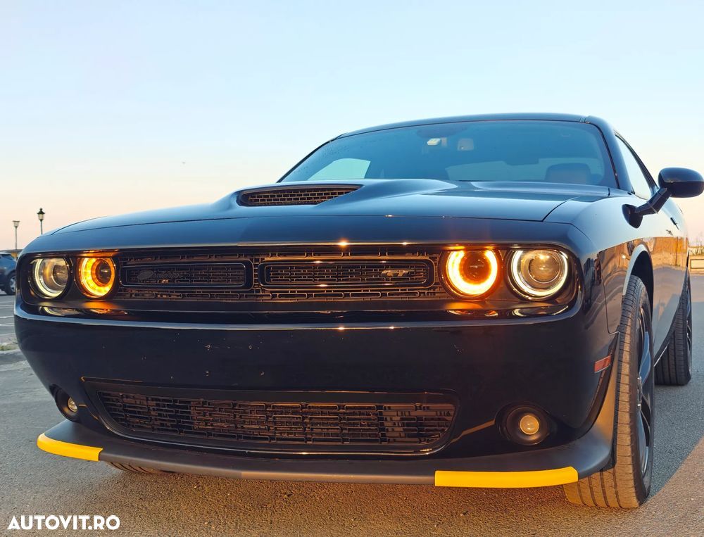 Dodge Challenger Automatik SXT Plus - 2