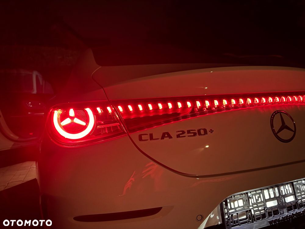 Mercedes-Benz CLA 250 + mit Technologie Edition - 37