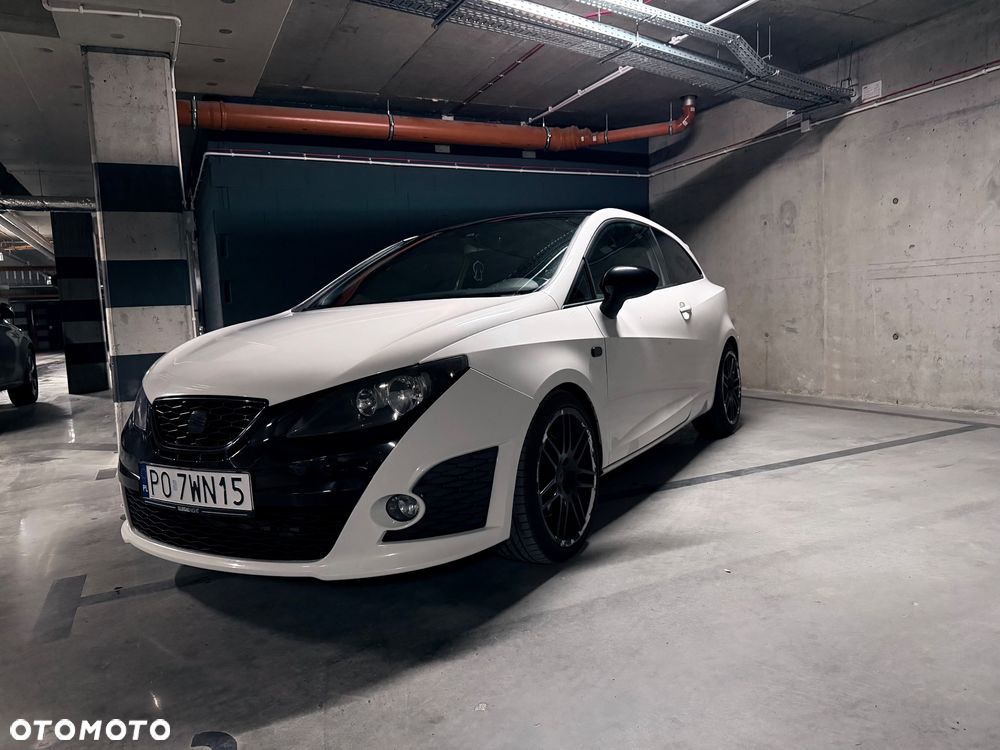 Seat Ibiza SC 1.4 TSI DSG Cupra - 2
