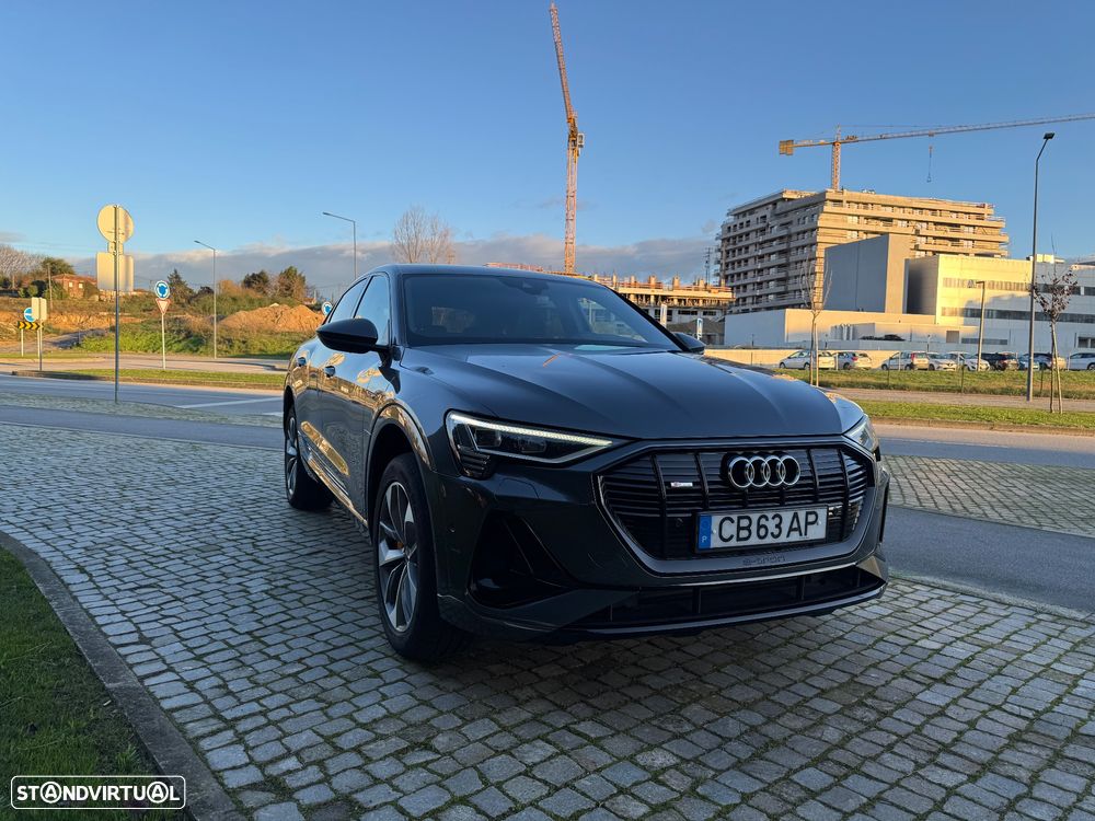 Audi e-tron 55 quattro S line - 28