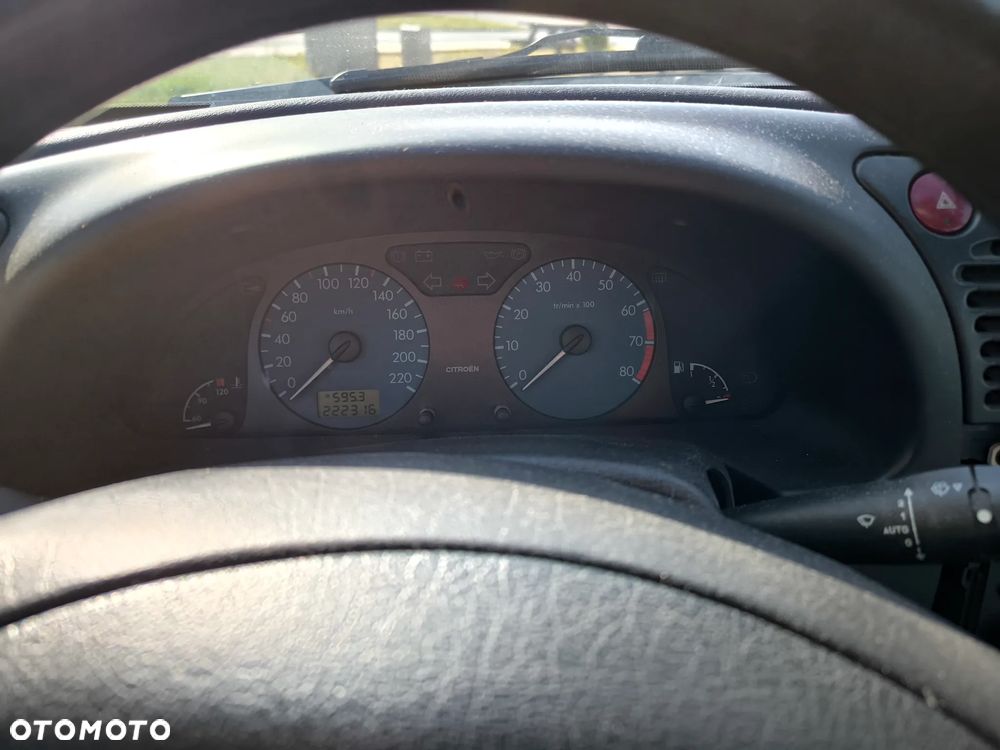 Citroën Xsara 1.6i Exclusive - 15