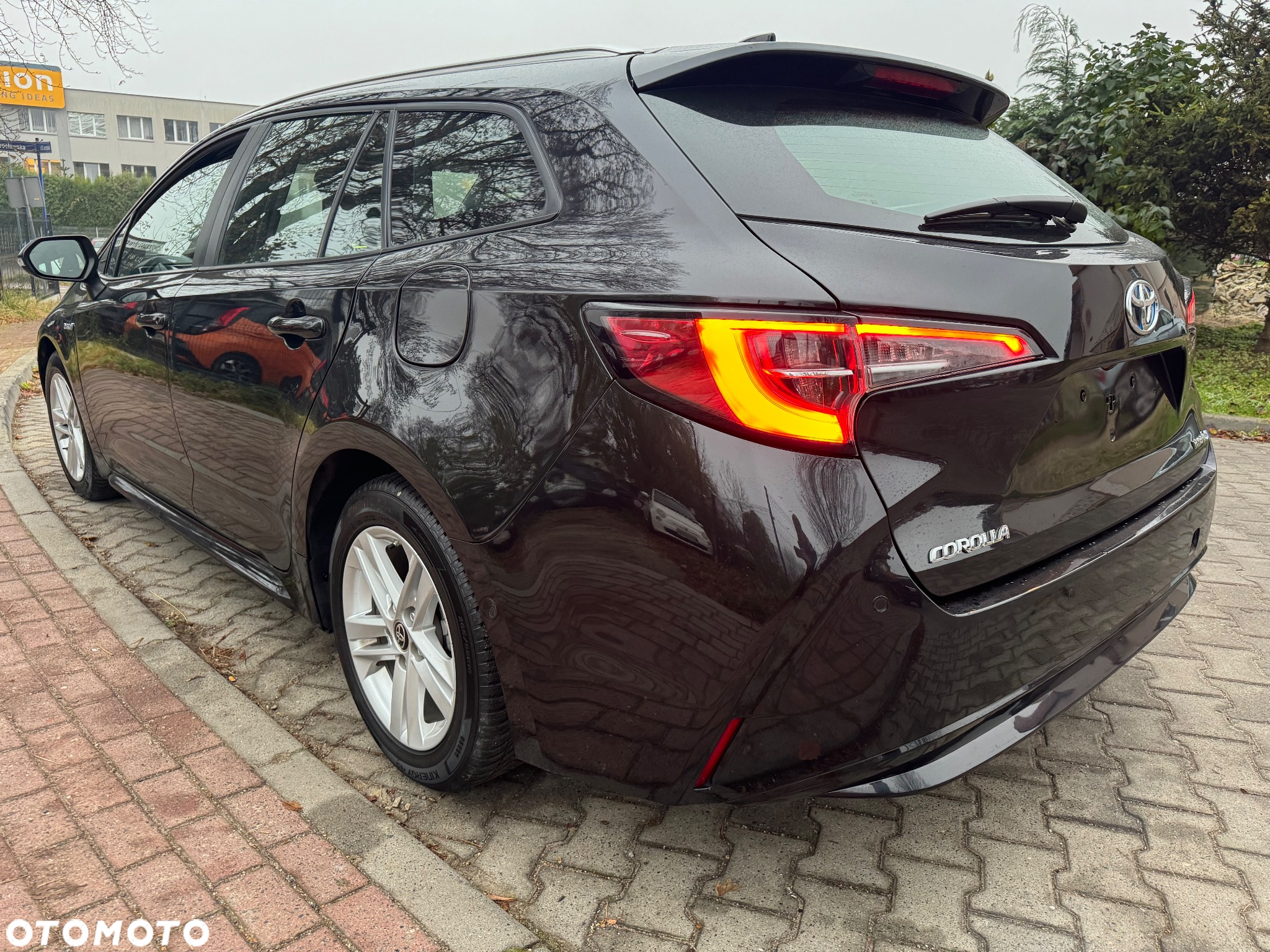 Toyota Corolla - 4