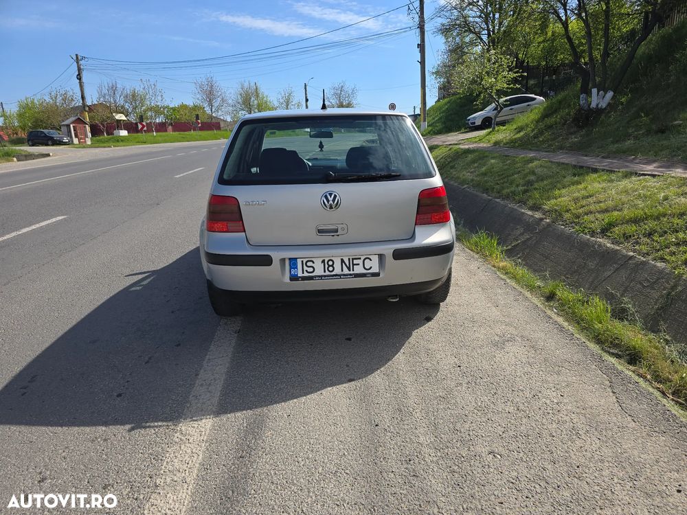 Volkswagen Golf 1.6 - 5