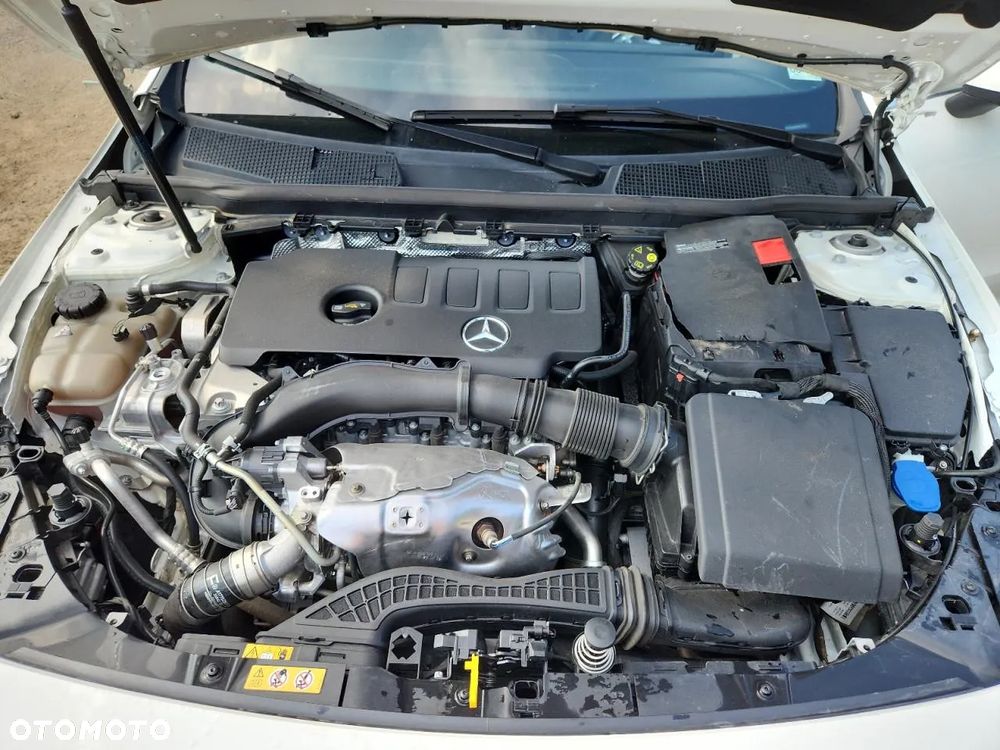 Mercedes-Benz CLA - 11