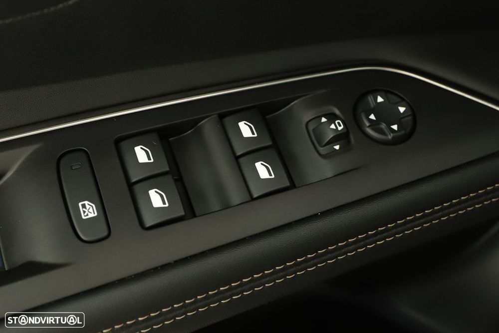 Peugeot 3008 1.2 PureTech GT EAT8 - 21