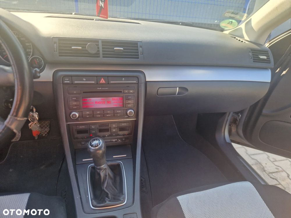 Audi A4 Avant 2.0 TDI - 14