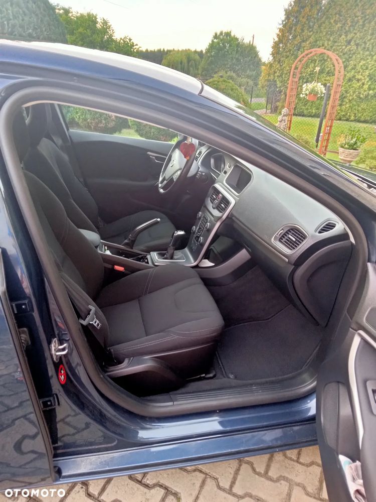 Volvo V40 T3 Drive-E Kinetic - 8