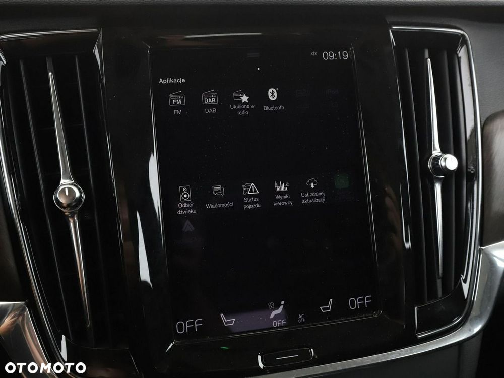 Volvo V90 Cross Country D4 SCR AWD Pro - 25