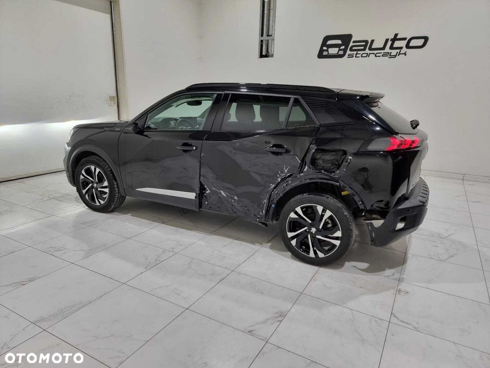 Peugeot 2008 - 8