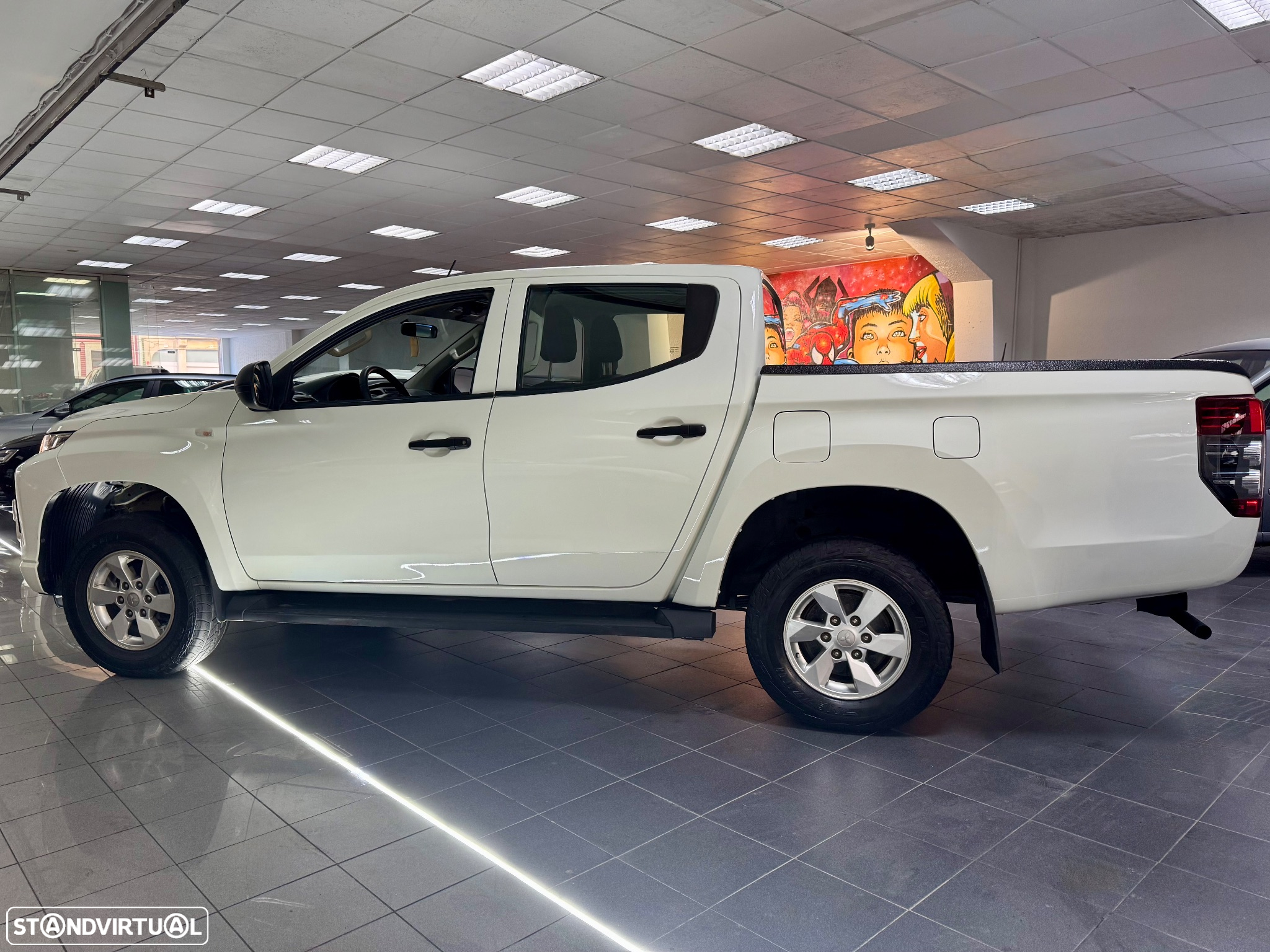 Mitsubishi L200 2.3 DI-D CD Invite 4WD - 4