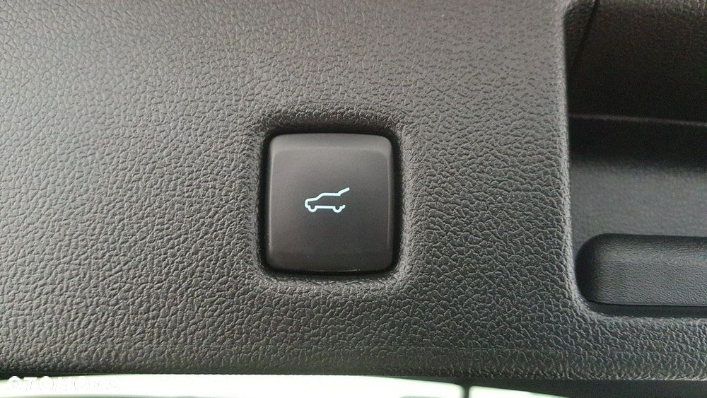Ford Kuga - 19