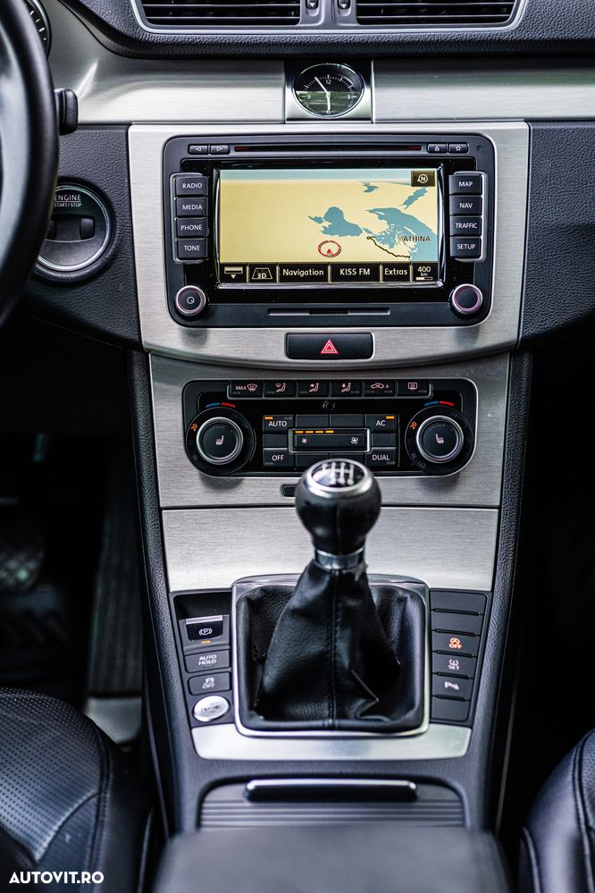 VOLKSWAGEN Passat 2011 — imagine 8