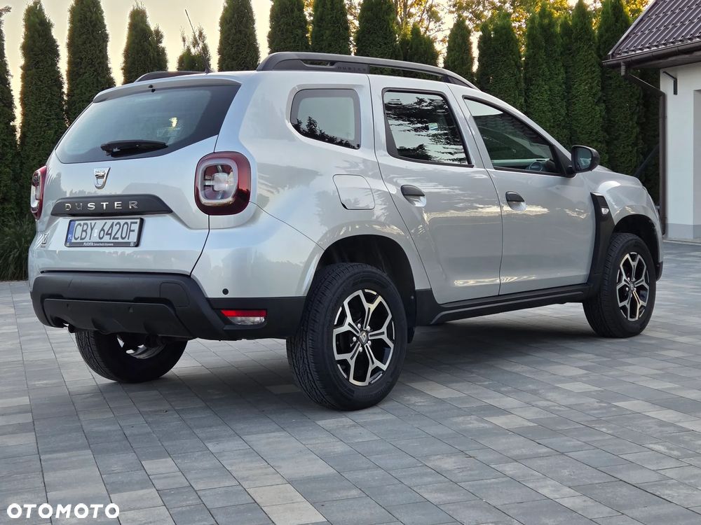 Dacia Duster 1.6 SCe Laureate S&S - 28