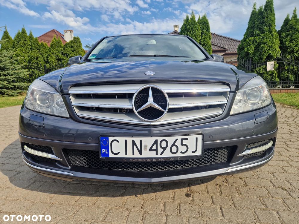 Mercedes-Benz Klasa C 250 CDI 4Matic 7G-TRONIC Avantgarde Edition - 8
