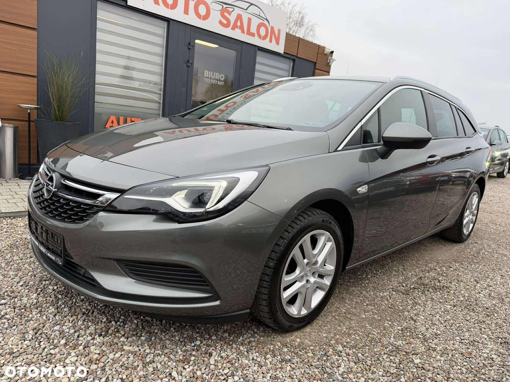 Opel Astra 1.6 CDTI Cosmo - 11