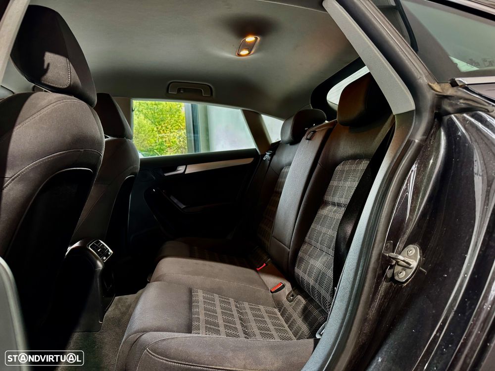 Audi A5 Sportback 2.0 TDI Business Line Sport - 4