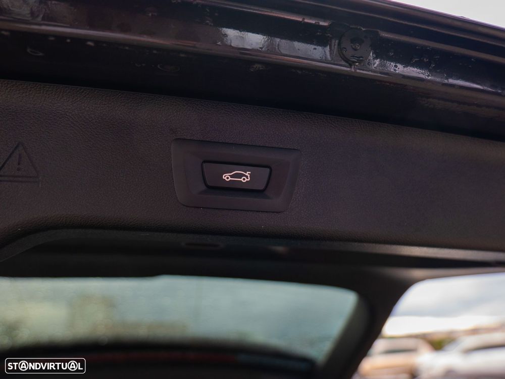BMW 520 d Pack Desportivo M Auto - 10