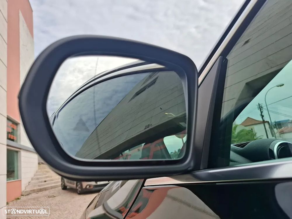 Mercedes-Benz GLA 250 e 8G-DCT Edition Plug-in-Hybrid - 56