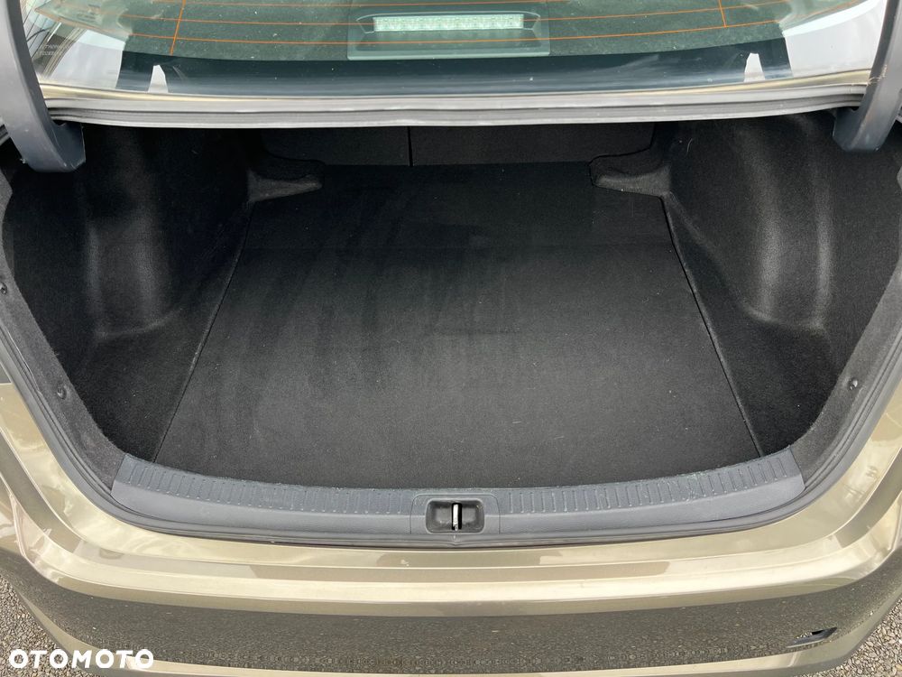 Toyota Corolla 1.5 Comfort MS - 12