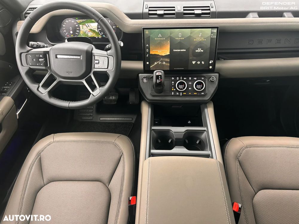 Land Rover Defender 90 3.0 D200 MHEV SE - 8