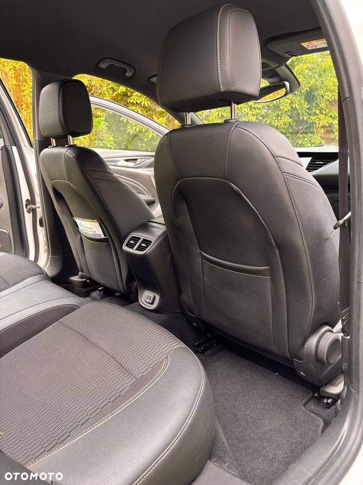 Opel Insignia - 13