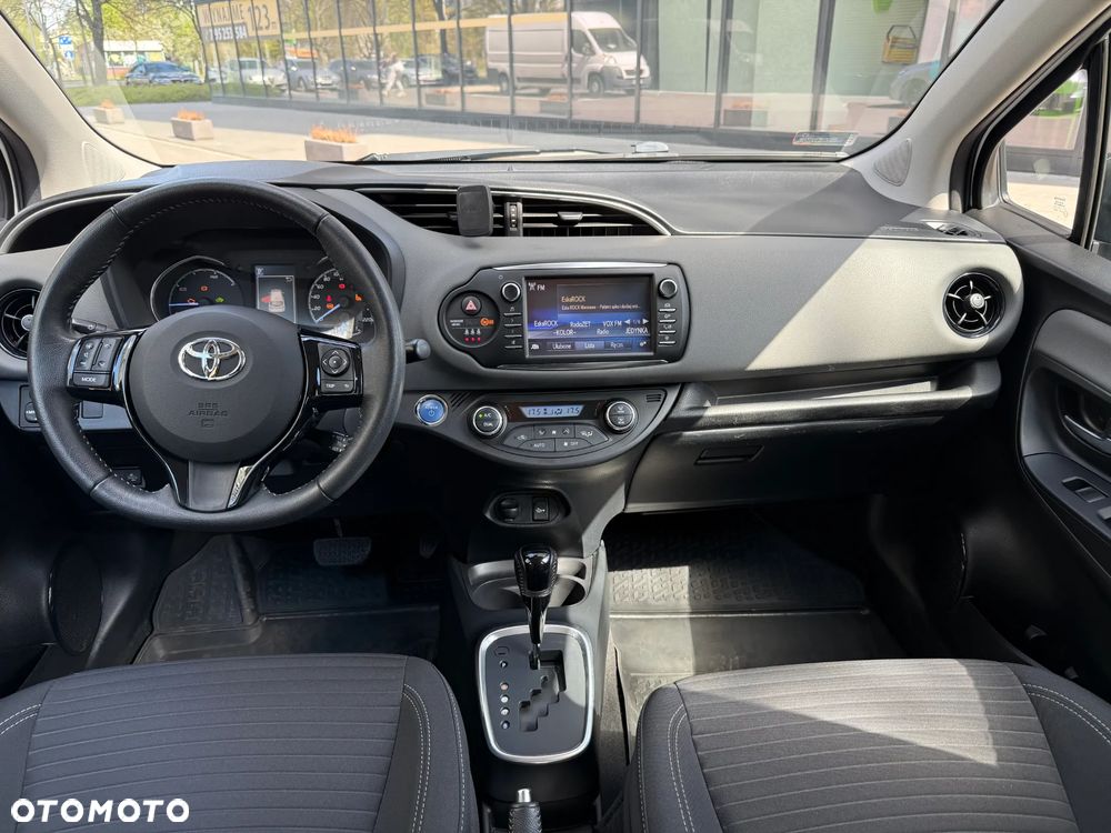 Toyota Yaris - 13