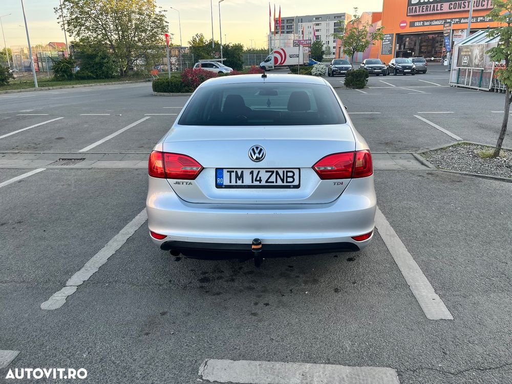 Volkswagen Jetta 1.6 TDI DPF Comfortline DSG - 5
