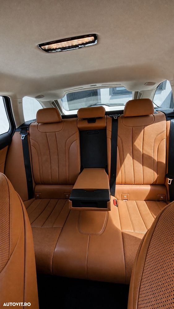 BMW Seria 5 530e xDrive Aut. - 13
