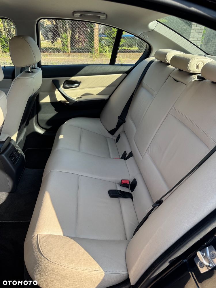 BMW Seria 3 316d - 11