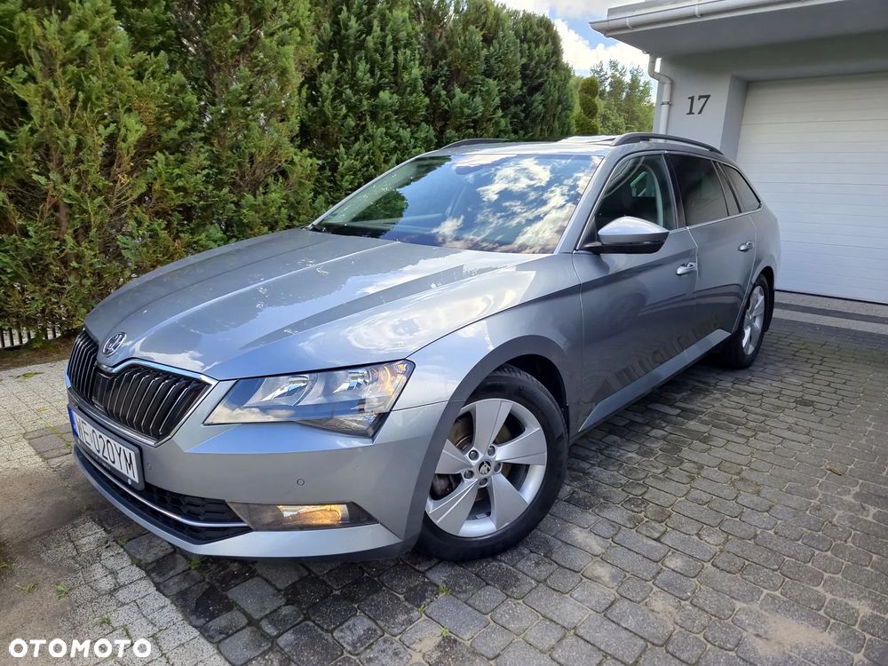 Skoda Superb 2.0 TDI DSG Ambition - 1
